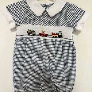 Smocked train bubble